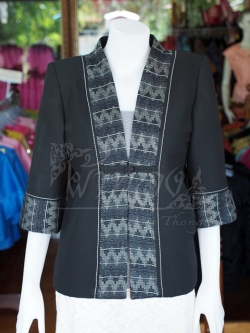 เสื้อคลุมผ้าทอลายลูกแก้วสีดำแต่งผ้าลายมัดหมี่สุโขทัย ไซส์ L