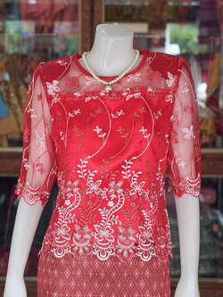 เสื้อลูกไม้ สีแดง ไซส์ L