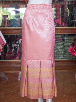 ผ้าถุงไหมแพรทิพย์แต่งจีบทวิส เอว 32 นิ้ว