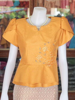 เสื้อผ้าไหมแพรทอง แต่งลูกไม้ สีทอง ไซส์ L