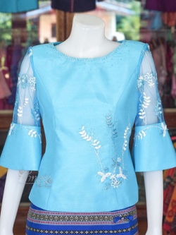 เสื้อผ้าไหมแพรทอง แต่งลูกไม้ สีฟ้า ไซส์ S