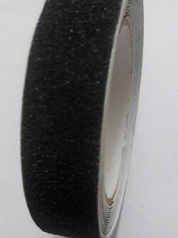 Anti slip tape เทปกันลื่น สีดำ กว้าง 1" ยาว 5 เมตร เทปมีกาว ผิวกระดาษทราย สำหรับติดบันได ทางเดิน ทางลาดเอียง