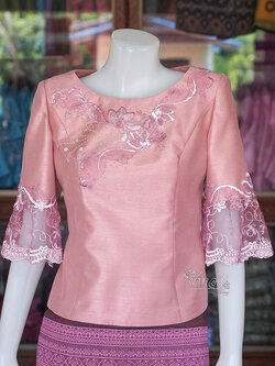 เสื้อผ้าไหมแพรทอง แต่งลูกไม้ สีกะปิ ไซส์ M