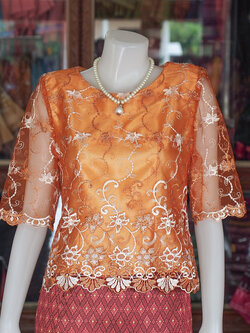 เสื้อลูกไม้ สีน้ำตาลอมส้ม ไซส์ L