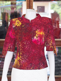 เสื้อผ้าบาติก แขนสามส่วน สีบานเย็น ไซส์ S