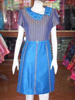 เดรสผ้าไหมแพรทอง แต่งลายพิกุล ไซส์ L