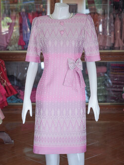 เดรสผ้าฝ้ายลายมัดหมี่ สีชมพู ไซส์ S