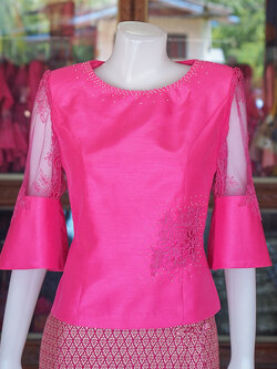 เสื้อผ้าไหมแพรทอง แต่งลูกไม้ สีบานเย็น ไซส์ 5XL