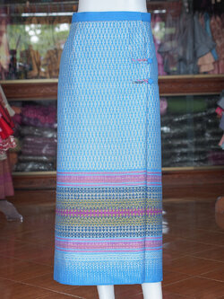 ผ้าถุงป้าย ผ้าทอลายพิกุล สีฟ้า เอว 38 นิ้ว