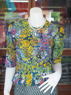 เสื้อผ้าบาติก แขนสามส่วน ไซส์ L