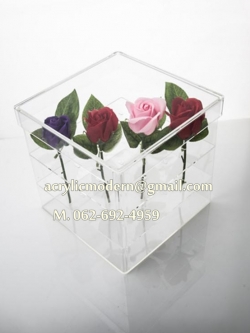 กล่องใส่ดอกกุหลาบ แบบ 16 ดอก / acrylic-flower-box