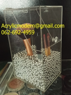 กล่องใส่แปรงแต่งหน้า ขนาดใหญ่ 3มม. พร้อมลูกปัด