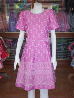 เดรสผ้าฝ้ายลายขอ สีชมพู ไซส์ XL