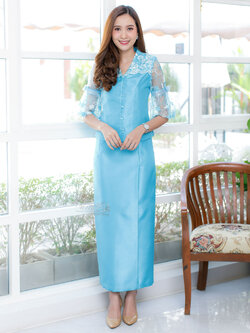 ชุดเสื้อกระโปรงผ้าไหมแพรทองแต่งลูกไม้ ไซส์ M