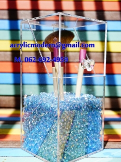 กล่องใส่แปรงแต่งหน้า size L