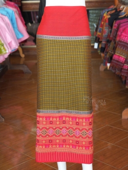 ผ้าซิ่นตีนจก ต่อผ้าทอลายมุกดอกเล็ก