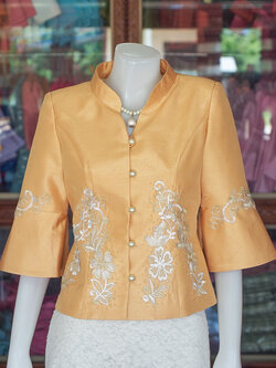 เสื้อผ้าไหมแพรทอง แต่งลูกไม้ สีทอง ไซส์ S