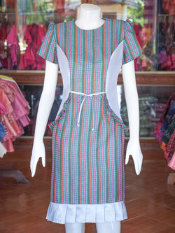 เดรสผ้าฝ้ายทอลายมุกสายรุ้ง สีเทาเงิน ไซส์ L