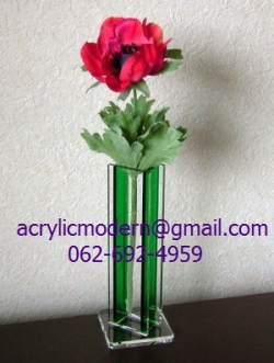 แจกันดอกไม้ อครีลิค