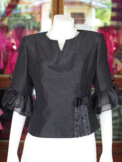 เสื้อผ้าไหมแพรทอง แต่งปักมุก สีดำ ไซส์ L