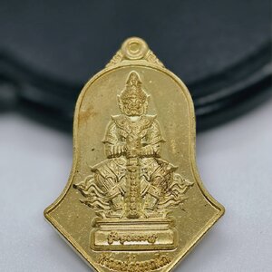 หลวงพ่ออิฏฐ์ วัดจุฬามณี เหรียญท้าวเวสสุวรรณโณ จตุมหาราชิกา จำปีมีโชคโภคทรัพย์ (KA1964)