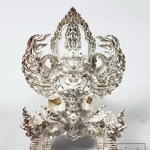 ครูบาแบ่ง วัดบ้านโตนด จ.นครราชสีมา พญาครุฑ รุ่น จอมราชันย์ (KP6354)