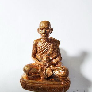 หลวงปู่เพ็ง จันทรังสี วัดโพธิ์ศรีละทาย รูปหล่อ เฮง เฮง เฮง ปี55 กล่องเดิม (AB6267)