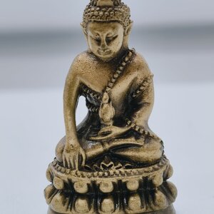 หลวงพ่อทอง วัดบ้านไร่ นครราชสีมา พระกริ่ง ไพรีพินาศ KA3744