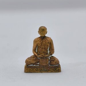 หลวงพ่อยอด วัดตะคร้อ รูปหล่อ รุ่นแรก ลอยองค์ ครบ 6 รอบ (KA1654)