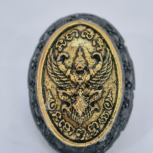 หลวงปู่มหาศิลา สิริจันโท วัดโพธิ์ศรีสะอาด เบี้ยแก้พญาครุฑ ยอดบารมี KA2437