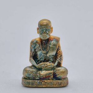 หลวงปู่สงฆ์ ร่มโพธิ์ทอง รูปหล่อลอยองค์ รุ่น เพชรบูรพา รุ่นแรก กล่องเดิม AC1311