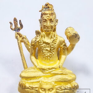 หลวงปู่หงษ์ วัดเพชรบุรี อ.ปราสาท จ.สุรินทร์ พระศิวะลอยองค์ เนื้อสัมฤทธิ์ ชุบทอง(KP6183)