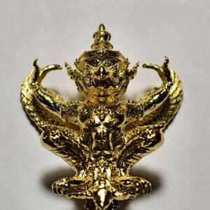 อาจารย์อำนาจ หลวงปู่มหาศิลา พญาครุฑเจ้าสัวกินบ่เซี่ยง ปลุกเสก 10 วาระ AC5482