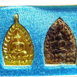 2องค์คู่ เจ้าสัวผงยาจินดามณี ตำหรับวัดกลางบางแก้ว ที่ระลึกฉลองอายุครบ ๖ รอบ “รวยทันใจ” หลวงพ่อคง วัดกลางบางแก้ว ปี2561 หายากแล้ว