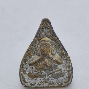 หลวงปู่โต๊ะ วัดถ้ำสิงโตทอง พระปิดตา ย้อนยุค ใบโพธิ์ AC2459