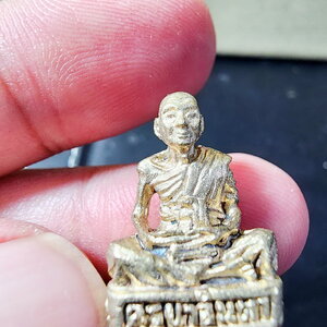 ครูบาอินตา วัดกู่คำ รูปเหมือน เฮง เฮง เฮง เพิ่มทรัพย์ ปี56 (AB5950)