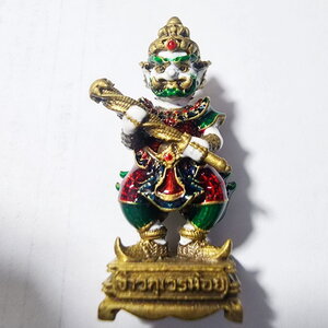 หลวงพ่อพัฒน์ วัดห้วยด้วน จ้าวกุเวรน้อย กล่องไม้ (AC237)