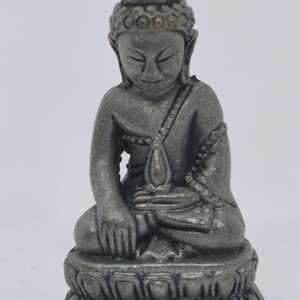 หลวงพ่อคูณ วัดบ้านไร่ พระกริ่ง คูณเงิน คูณทอง เนื้อนวโลหะ Top สุด AC9541