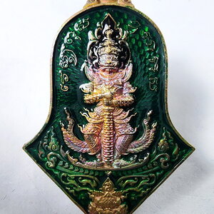 หลวงพ่ออิฏฐ์ วัดจุฬามณี ท้าวเวสสุวรรณ รุ่น เทวาประทานทรัพย์สินเจริญดี อุปถัมถ์ กล่องเดิม (KA803)