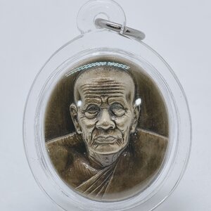 หลวงปู่ทวด หลังโฮโลแกรม พิมพ์ใหญ่ เนื้อชุบเงิน ซาติน (AC2246)