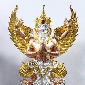 พญาครุฑทรงฤทธิ์ โคตรมหาเศรษฐี วัดพระมหาธาตุวรมหาวิหาร ฝังพลอย โนราห์ (KA687)