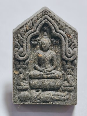 พ่อท่านแผ้ว บ้านไสหลวง จังหวัดพัทลุง ขุนแผนรุ่นแรก ปี 54 AC2323