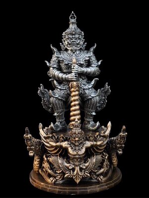 รูปหล่อท้าวเวสสุวรรณ มหาเศรษฐี พระอาจารย์เลี้ยง วัดจอมเกษ จ.อยุธยา