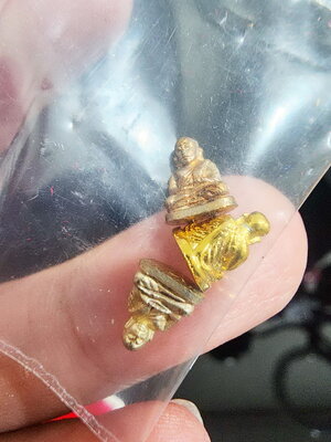 หลวงพ่อเงิน วัดบางคลาน พิมพ์จิวเวอรี่ บารมีเพชรพิจิตร 2563 สามองค์ ในกล่อง (KP5931)