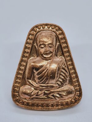 หลวงพ่อเงิน วัดบางคลาน เหรียญรูปเหมือน พิมพ์จอบใหญ่ รุ่นมหาบารมี 51 (KA2920)