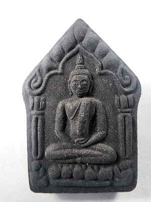 หลวงพ่อคูณ วัดบ้านไร่ ขุนแผน เจริญพร ชินบัญชร 2558 ดำ (KA453)