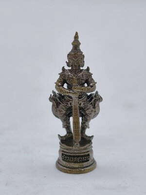 หลวงพ่อพัฒน์ วัดห้วยด้วน ท้าวเวสสุวรรณ ประทานทรัพย์ เลข 2,000 AC1366