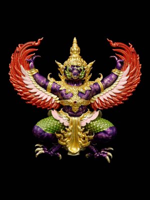 วัตถุมงคล พญาครุฑ เนื้อมหาชนวนมวลสารเพ้นท์สี