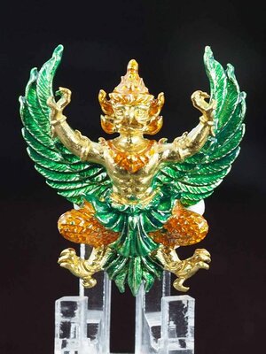 พญาครุฑ มหาสิทธิโชค รุ่นแรก วัดศาลเจ้า จังหวัดปทุมธานี