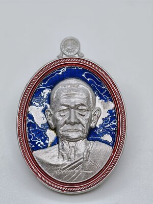 หลวงปู่บุญมา สำนักสงฆ์เขาแก้วทอง เหรียญมงคลจักรวาล 168 ลงยา จักรวาล 12 นักษัตร AC2002